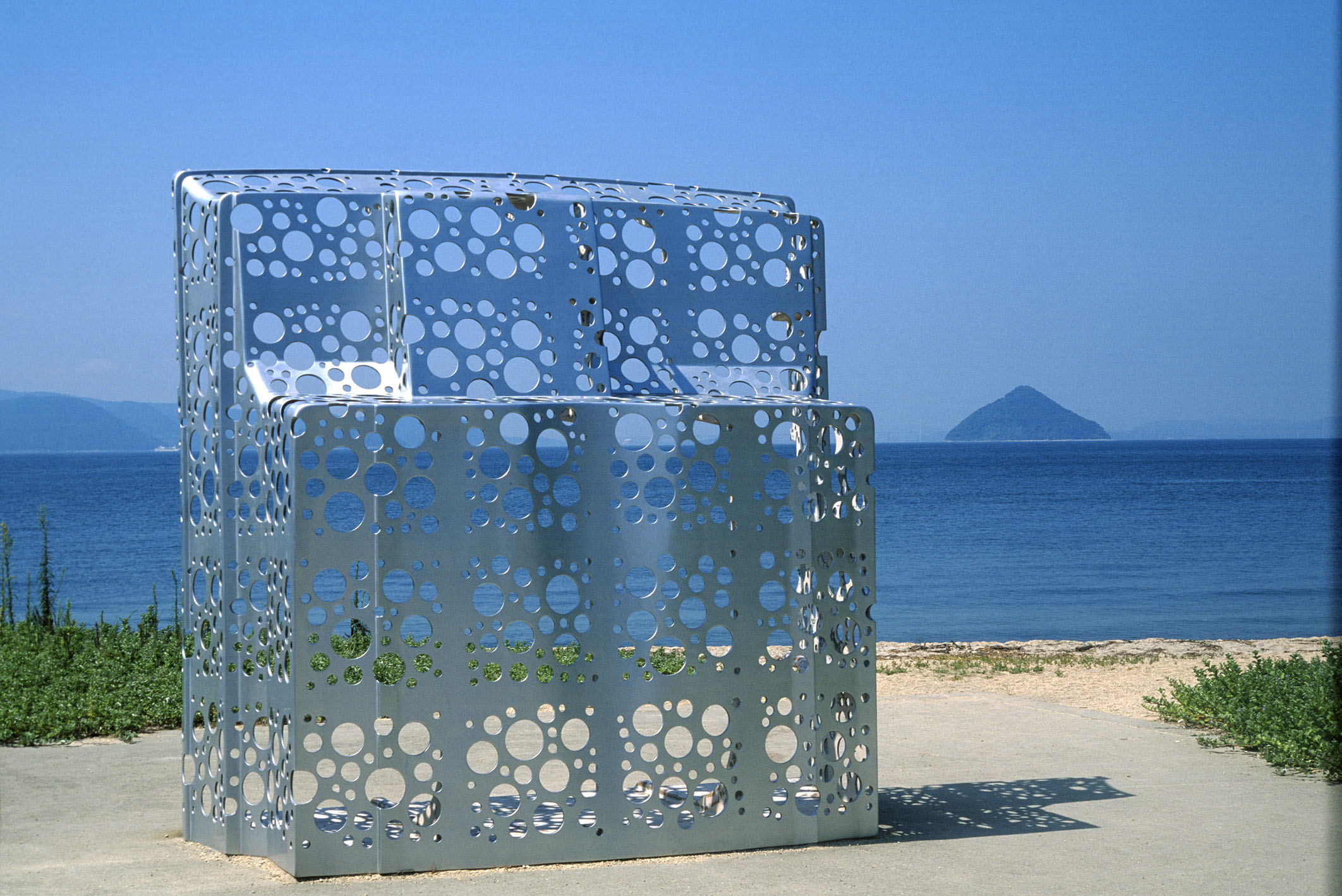 Naoshima: art colony risen beautifully from ruination - The