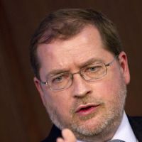 No lip-reading: Grover Norquist, founder of Americans for Tax Reform, participates in a debate at the American Enterprise Institute in Washington on Nov. 29, 2011. | AFP-JIJI