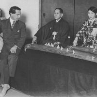 Beate Sirota Gordon (left, front) listens to a koto performance with her parents, Augustine and Leo, in November 1929. | KYODO