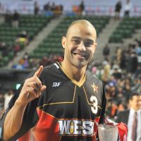 Stellar: Shimane star Michael Parker shows off his MVP trophy after leading the Western Conference to victory on Sunday at Ariake Colosseum in the bj-league All-Star Game. | YOSHIAKI MIURA