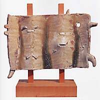 Isamu Noguchi\'s work, the Shigaraki ware \"The Curtain of Dreams\" (above) and a Bizen work. | PHOTOS COURTESY OF AETHUR M. SACKLER GALLERY, SMITHSONIAN INSTITUTION/ISAMU NOGUCHI FOUNDATION