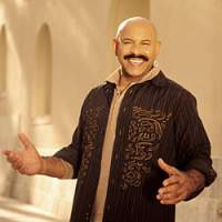 Nine-time Grammy nominee Oscar D\'Leon\'s Japan tour includes a date at the Isla de Salsa festival, held on Fukuoka Prefecture\'s Nokonoshima Island next month. | PHOTOS COURTESY OF TIEMPO IBEROAMERICANO