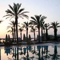 Time for a drink at the Aegean Dream resort in Turgutreis | HUGH PAXTON PHOTOS