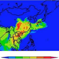 Hazardous smog: A computer projection by Kyushu University associate professor Toshihiko Takemura shows the spread of PM2.5 as of midnight Friday. Red zones indicate higher density. | KYUSHU UNIVERSITY/KYODO