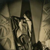 Drama behind the lens: “Tamaris With a Large Art Deco Scarf” (left, 1925) and “Actress Gloria Swanson” (1924). Edward Steichen's great American Dream