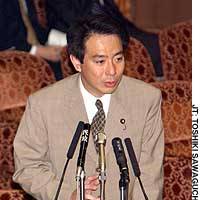 Lower House member Seiji Maehara of the Democratic Party of Japan fields questions during Diet debate on war-contingency bills. | PHOTO COURTESY OF MORGAN STANLEY JAPAN LTD.