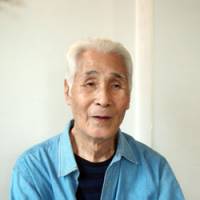 Kanji Murakami, 92, speaks about his experience as a reporter in Korea and Manchuria during the war in an interview last month in Tokyo. | SETSUKO KAMIYA PHOTO