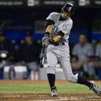 Stepping up: Seattle Mariners star Ichiro Suzuki is donating &#165;100 million to the relief effort for last week\'s massive earthquake and tsunami that struck the Tohoku region. | AP PHOTO