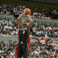 Mikey Marshall, who joined the Osaka Evessa this season after a stellar performance in 2006-07 while playing for the Oita HeatDevils, averaged 24.8 points per game in December. | OSAKA EVESSA PHOTO