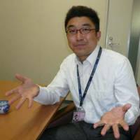 Talkin\' hoops: Fuji Television announcer Tatsuya Aoshima discusses the bj-league and the NBA playoffs during a recent interview at his Odaiba office building | ED ODEVEN PHOTO