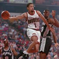 Blast from the past: Mahmoud Abdul-Rauf, who played nine seasons in the NBA, is joining the expansion Kyoto Hannaryz in the bj-league this season. | AP PHOTO