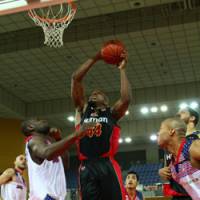 Putting in work: Lynn Washington scored a team-best 26 points in the Evessa\'s 79-66 win over Fukuoka on Saturday. | OSAKA EVESSA/BJ LEAGUE