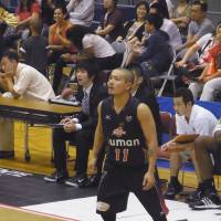 New kid on the block: Cohey Aoki, who starred for the Tokyo Apache for six seasons, is already having an impact for his new team, the Osaka Evessa. | HIROKO IWASA PHOTO