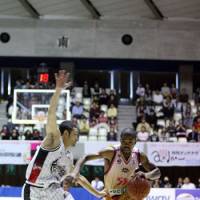 Main man: Michael Gardener has been the catalyst as the Akita Northern Happinets have started the season with a 5-1 record. | &#169;AKITA NORTHERN HAPPINETS / bj-league
