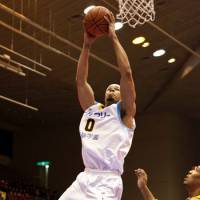 Key player: Shiga Lakestars forward Ray Nixon (0) shared the team lead in scoring (14.8 points per game) with Josh Peppers. | DOMINIKA FITZGERALD