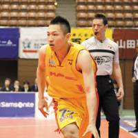Making an impact: Guard Kenichi Takahashi, seen here playing for the Sendai 89ers last season, has been a bright spot for the unbeaten Iwate Big Bulls this season. | DOMINIKA FITZGERALD