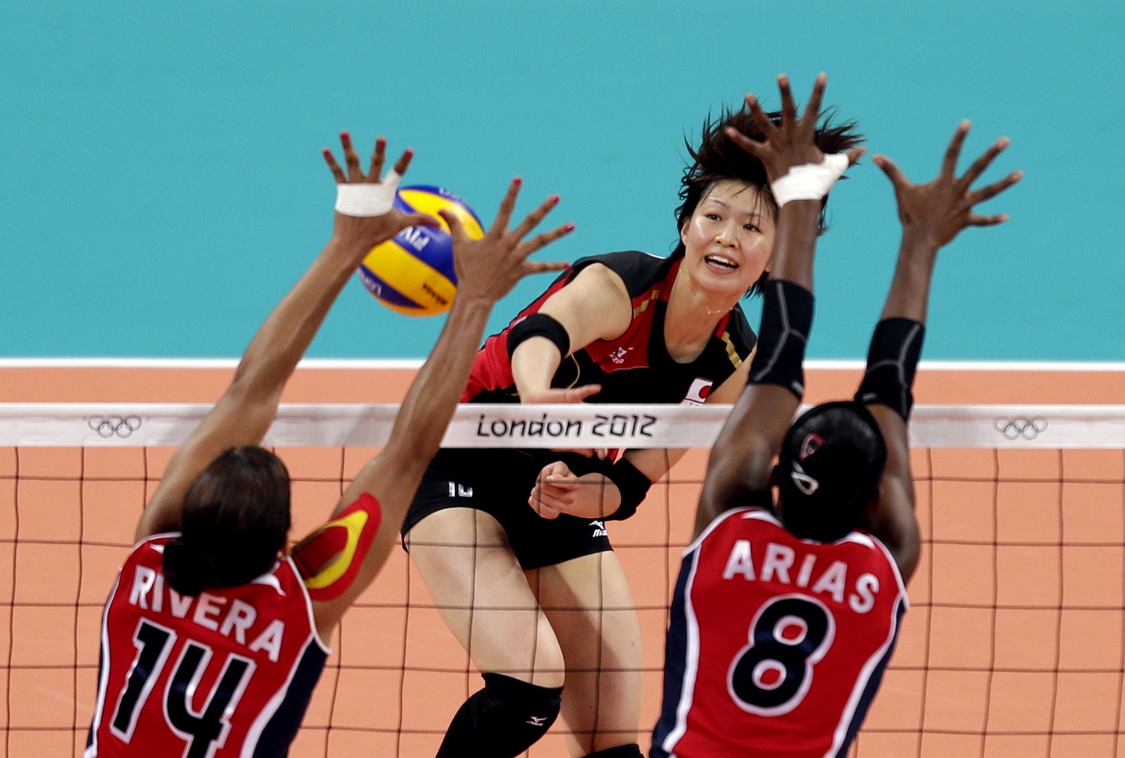 spikes indoor volleyball london