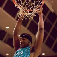 Five Arrows power forward Reggie Warren leads the team in scoring (22.8 points per game) and had a 40-point effort earlier this season. | TAKAMATSU FIVE ARROWS/BJ-LEAGUE PHOTO