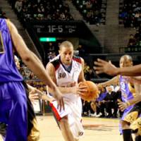 Damaged goods: Josh Peppers, seen playing for the Rizing Fukuoka in January last year, was cut by the Hamamatsu Higashimikawa Phoenix before Christmas after sustaining an injury. | YOSHIAKI MIURA PHOTO