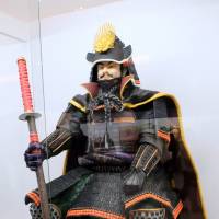 A statue made from unbaked sweets by Nagoya Namagashi Kyodo Kumiai, a confectionery association in Nagoya, depicts Oda Nobunaga, one of the unifiers of Japan after the Warring States period. | SATOKO KAWASAKI