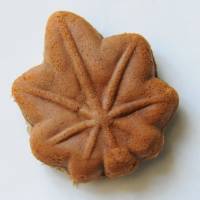 Momiji manju is the classic Hiroshima snack. | SATOKO KAWASAKI