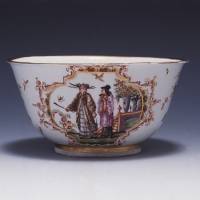 Slop basin with enamel and gold decoration (1723-24) | OSAKA MARITIME MUSEUM