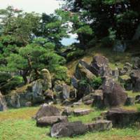 A bit of rough: Boulders assertively arranged to contrast with other, sinuous features. | ROBBIE SWINNERTON PHOTOS