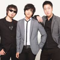 Boys\' generation: South Korean band Galaxy Express will give audiences in Japan an alternative to K-pop, which has now become popular with local music lovers. | HILLEL WRIGHT PHOTOS