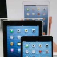 Apple Inc.\'s iPad and iPad mini | BLOOMBERG