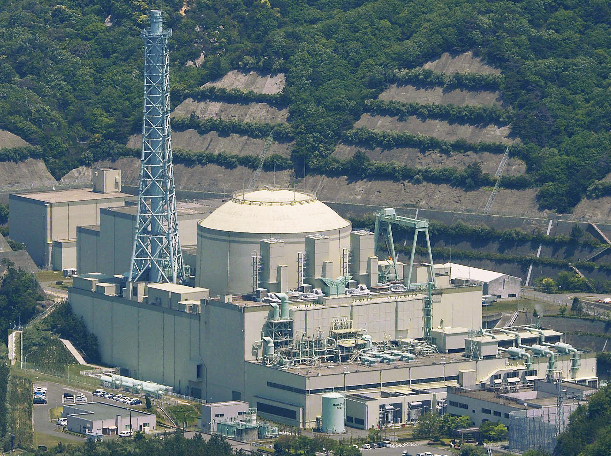 Critical issue: The Monju prototype fast-breeder reactor is seen in Fukui Prefecture on May 15. | KYODO