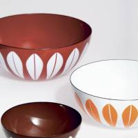 A series of enamel bowls designed by Grete Prytz Kittelsen. | &#169; NORWEGIAN ICONS