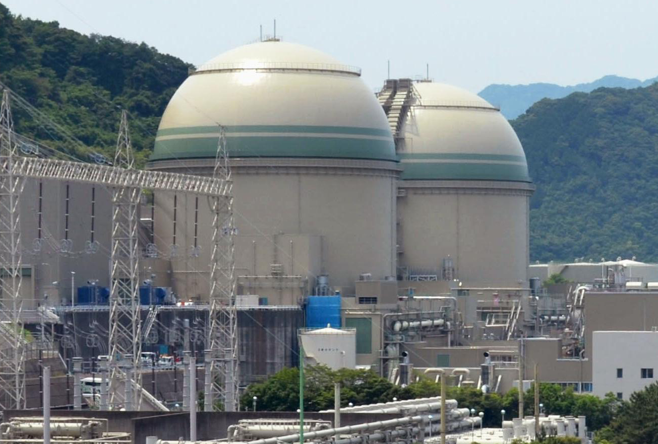 Реакторы аэс россии. АЭС Такахама. На АЭС В Японии реактор. Атомные электростанции Фукуи. АЭС Фанцзяшань.