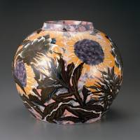 Kosei Matsui\'s \"Intense sunlight,\" neriage large jar (1995) | IBARAKI CERAMIC ART MUSEUM