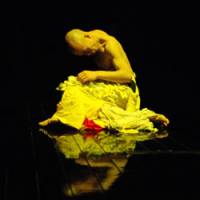 Taking from tragedy: Dancer Ikko Suzuki performs in \"3.10 &#8212; Words from 100,000 People.\" | DAITO NOKEN