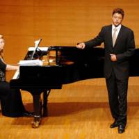 Later this month, singers from throughout Asia will gather in Nara to compete in the Asian preliminary contest of the International Francesco Paolo Tosti Singing Competition. | WIM PANNECOUCKE
