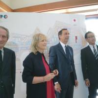 Looking ahead: From left, Italian Ambassador Domenico Giorgi, Italian Vice Foreign Minister Marta Dassu, Commissioner of Expo 2015 Giuseppe Sala, Japanese Commissioner for Expo 2015 Hisanori Goto and Masaaki Taira, parliamentary vice minister of economy, trade and industry, attend the signing ceremony for Japan\'s participation in the next Universal Expo, to be held in Milan in 2015, on Thursday at the Italian Embassy in Tokyo. | CHIHO IUCHI