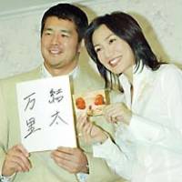 Aki Mukai (right) and Nobuhiko Takada | YOSHIAKI MIURA PHOTO