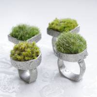 Green Friend\'s The Moss Ring &#8212; for those who want green fingers | PHILIP BRASOR