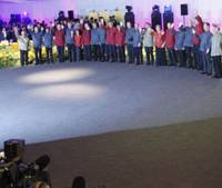 Big happy bloc: APEC leaders pose for a group photograph at their most recent summit meeting in Singapore. Regional trade pacts take Pacific spotlight ahead of APEC summit