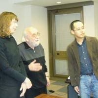 Free verse: Japan International Poetry Society founders (from left) Jane Joritz-Nakagawa, Jerome Rothenberg and Keiji Minato started their group in 2009. | &#169; 2012 \"Jigoku de Naze Warui\" Seisaku Iinkai