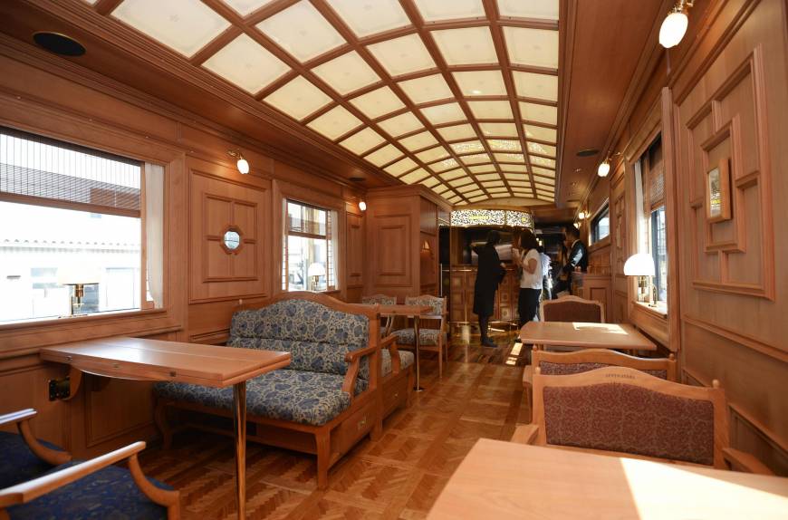 japan luxury train tours