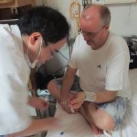 Aggressive treatment: Neil Grainger undergoes chemotherapy at Nihon Daigaku Itabashi Hospital in  Tokyo last month. | SIMON SCOTT