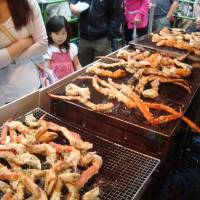 Northern soul: Crab legs are a popular meal in Hokkaido. | &#169; Yoshimoto kogyo Kabushikigaisha