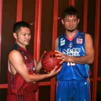 The start: Bambitious Nara guard Takuma Yamashiro (left) and Aomori Wat\'s forward Daisuke Takaoka are veteran leaders for their expansion teams, who begin their inaugural season on Saturday against the Osaka Evessa and Iwate Big Bulls, respectively. | KAZ NAGATSUKA