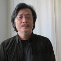 Lending perspective: In his latest work, \"There Was a Cinema Here,\" top dramatist Yoji Sakate harks back to a more communal time. | NOBUKO TANAKA