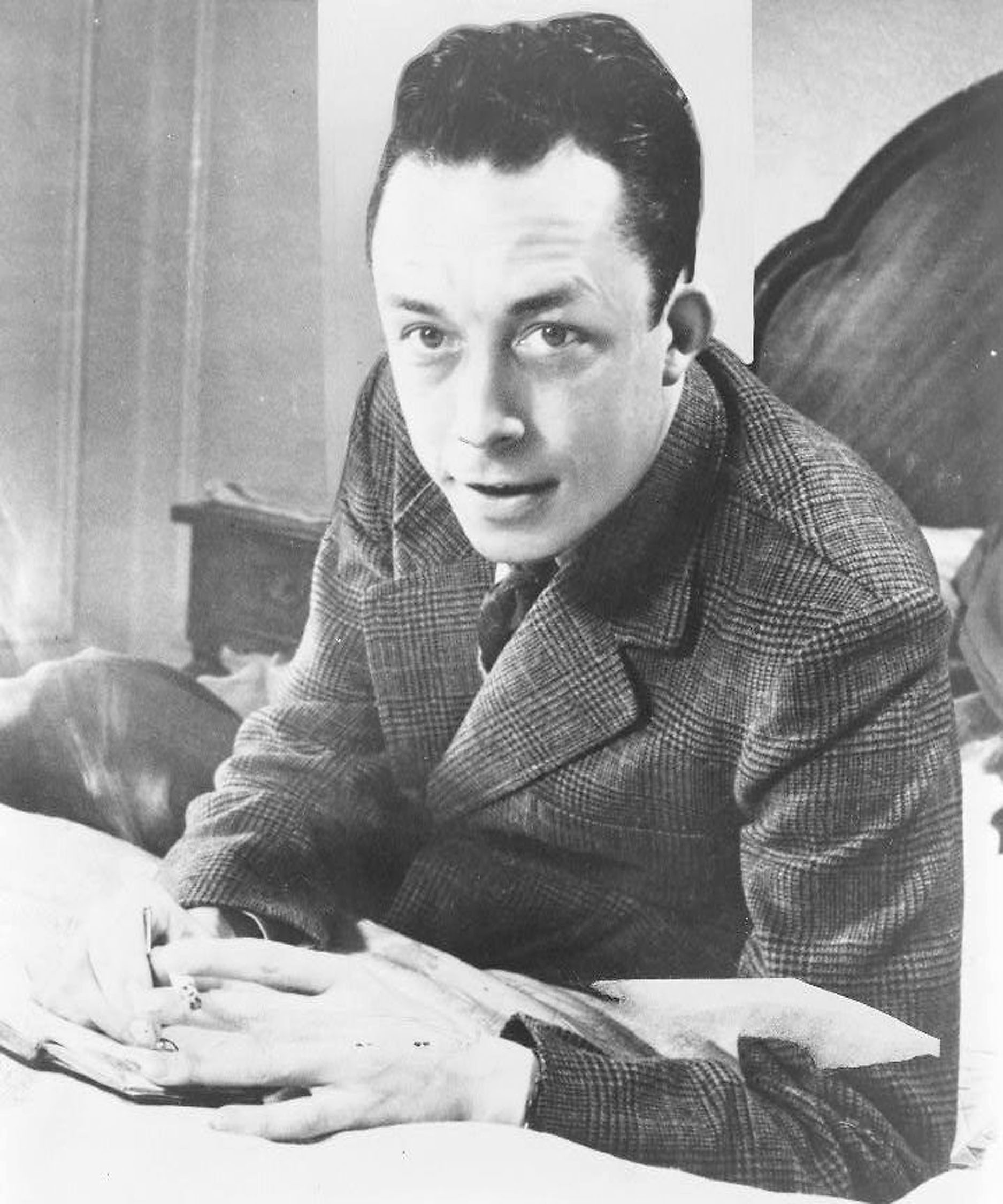 'The Stranger': Nobel Prize-winning author Camus an outsider in France ...
