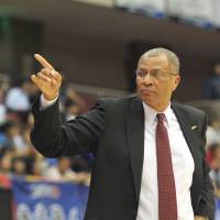 Impressive start: Toyama coach Bob Nash has led the club to a 13-2 start this season, including Saturday\'s 84-77 win over the Kyoto Hannaryz in Fukuchiyama, Kyoto Prefecture. | YOSHIAKI MIURA