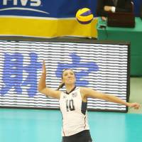Stellar performance: Jordan Larson-Burbach of the United States finishes with a 20 points, tying teammate Kelly Murphy for the match-high total on Wednesday | FIVB