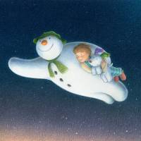 \"The Snowman™ and The Snowdog\" | © SNOWDOG ENTERPRISES LIMITED 2013/ THE SNOWMAN™ SNOWMAN ENTERPRISES LIMITED/\"THE SNOWMAN\" BY RAYMOND BRIGGS IS PUBLISHED BY PUFFIN