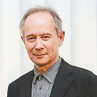 Peter Barakan Barakan says broadcasters told him to avoid nuclear issues till after poll